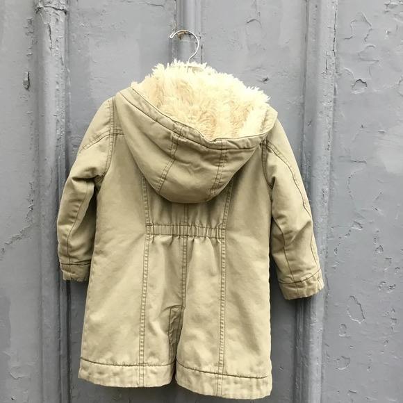Gap Jeans toddler  furry army parka, size 3T - Picture 3 of 6